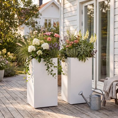 Hög blomlåda 30x30x60 cm i galvaniserat stål | Vit | 0,8 mm varmgalvaniserat stål | Stilren hög blomlåda i elegant vit finish