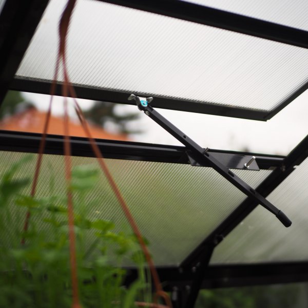 Växthus 6,4 m² | 4 mm säkerhetsglas | 5 års stormgaranti Växthus 6,4 m² | 4 mm säkerhetsglas | 5 års stormgaranti