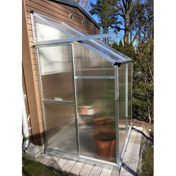 Väggväxthus 1,9m² | Kanalplast | Aluminiumstomme Väggväxthus 1,9m² | Kanalplast | Aluminiumstomme