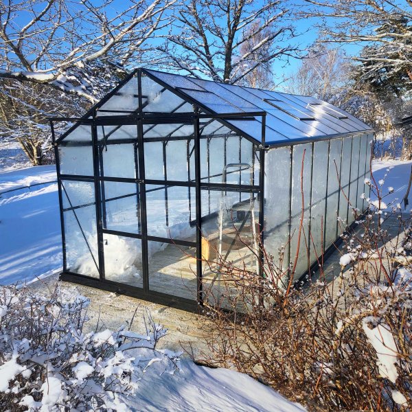Växthus 12,7m² | 5 års stormgaranti | 4mm säkerhetsglas Växthus 12,7m² | 5 års stormgaranti | 4mm säkerhetsglas