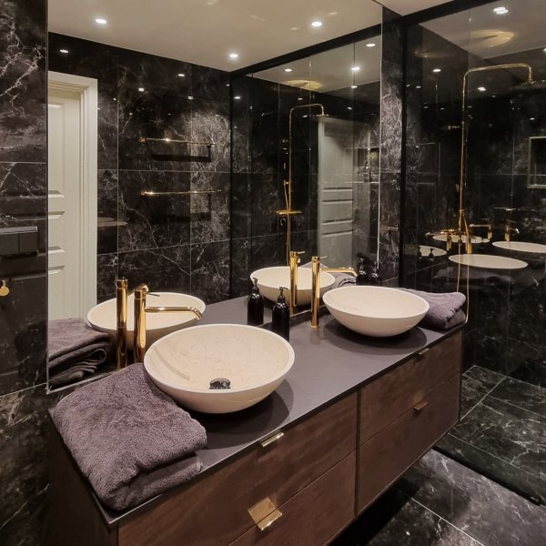 Exklusivt handfat i natursten - Cream marble Exklusivt handfat i natursten - Cream marble