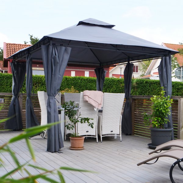 Paviljong 4x3 m inkl. paviljongväggar Paviljong 4x3 m inkl. paviljongväggar