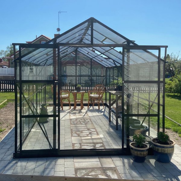 Växthus 12,7m² | 5 års stormgaranti | 4mm säkerhetsglas Växthus 12,7m² | 5 års stormgaranti | 4mm säkerhetsglas