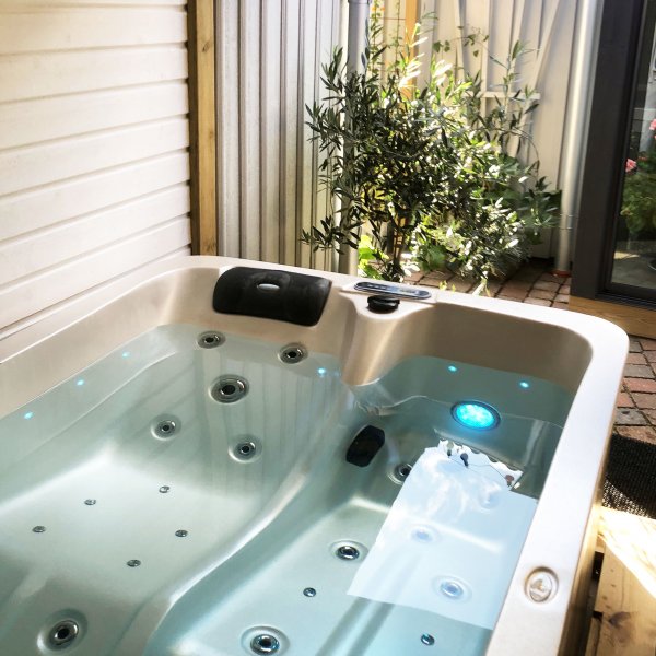 Spabad Nirvana - 2 personer |�Lyfco