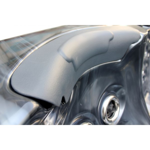 Mimas Spabad Svart | F�r 6 personer | 94 jets | Inklusive lock | LED-belysning | Lyfco