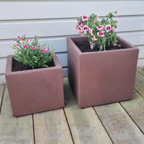 Fiberarmerade utomhuskrukor - Mörkbruna - 2-pack Fiberarmerade utomhuskrukor - Mörkbruna - 2-pack