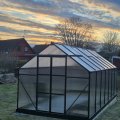 Kundbild V�xthus 12,4m� | 6mm Kanalplast | H�g odlingsh�jd | Svart: Monteringsanvisningen som var med...