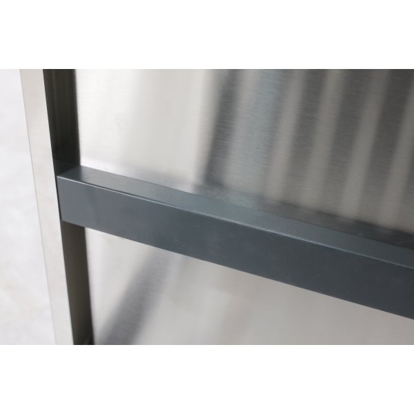 V�xthusbord i galvaniserat st�l | 3 hyllplan | Arbetsbord f�r v�xthus | Svart