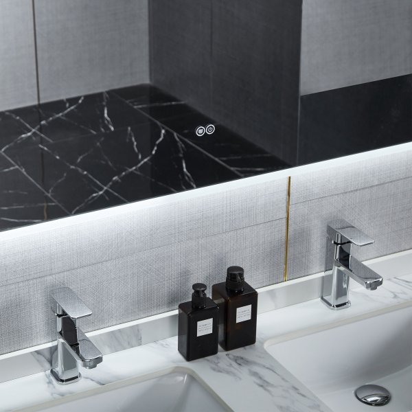 Badrumsspegel | LED-belysning och touch-styrd dimmer Badrumsspegel | LED-belysning och touch-styrd dimmer