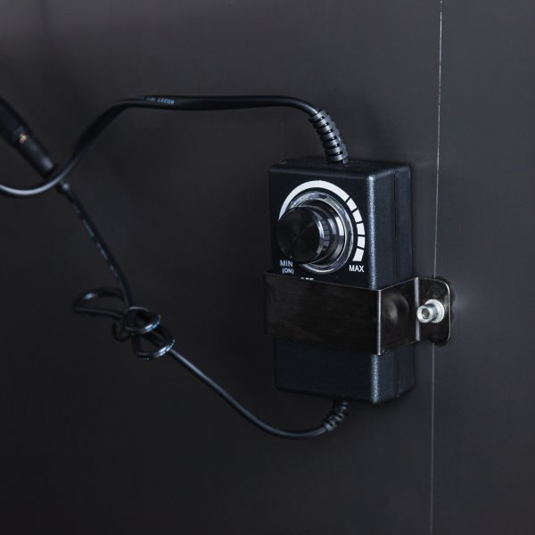 Stor lyxig gasolgrill/utek�k med varmluftsfunktion | Austin Blackline - FYNDVARA