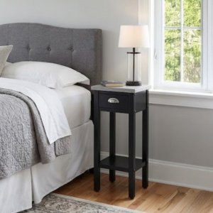 Hugo sängbord – Svart trä & microcement | Stilrent bord med låda och 70 cm höjd Hugo sängbord – Svart trä & microcement | Stilrent bord med låda och 70 cm höjd