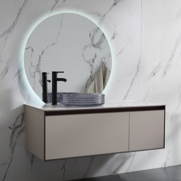 Spegel med LED-belysning | Vgghngd eller stende | FELICIA